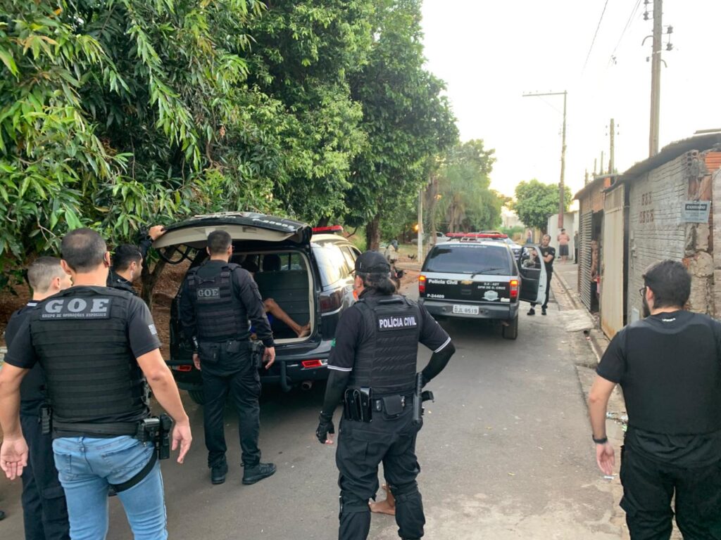 POLICIA CIVIL DE OSVALDO CRUZ PRENDE AUTOR DE ROUBO A JOALHERIA